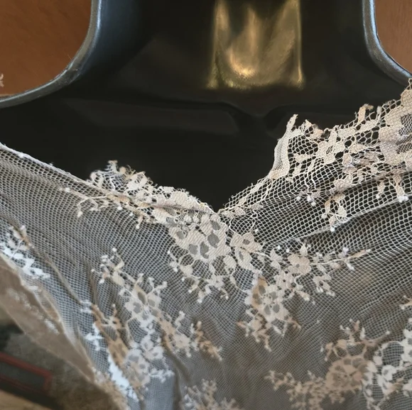 Sheer gray lace long sleeved dress by Cloe szM no designer tags - Picture 7 of 9